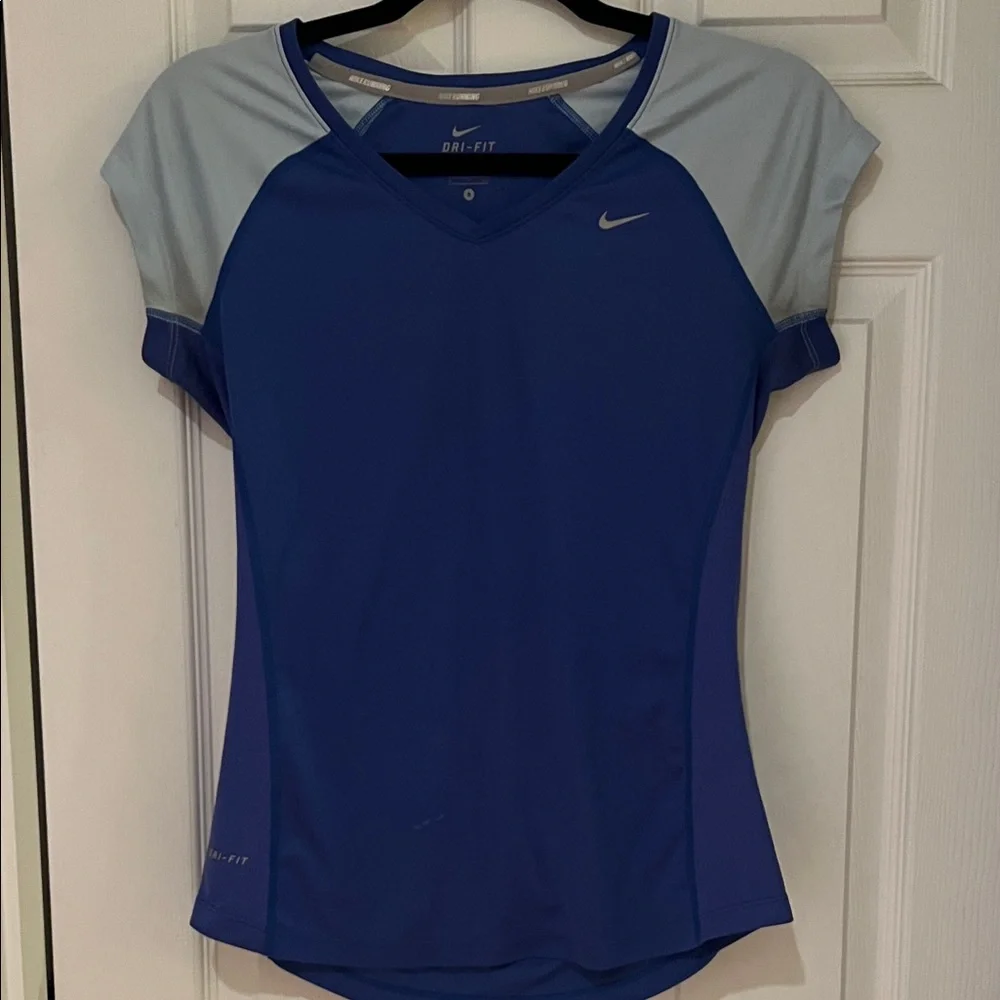 Nike Women's Dri-fit Blue Short Sleeve - Picture 1 of 4